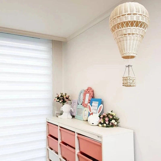 תמונה של "גלו את הקסם של כדור פורח מקש: חווית עיצוב ייחודית לבית ולגינה"