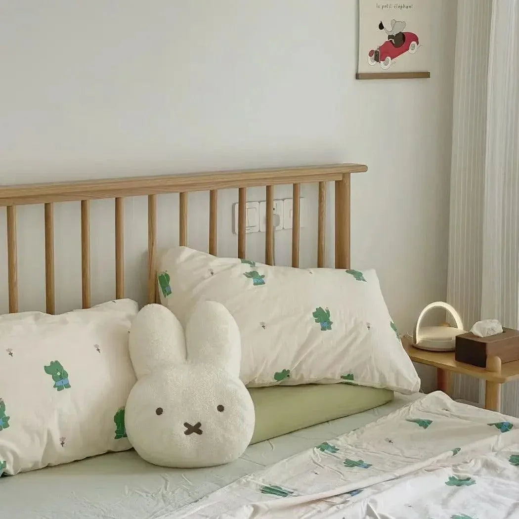 כרית – מיפי לבנה Miffy - מיה מתנות שילדים אוהבים